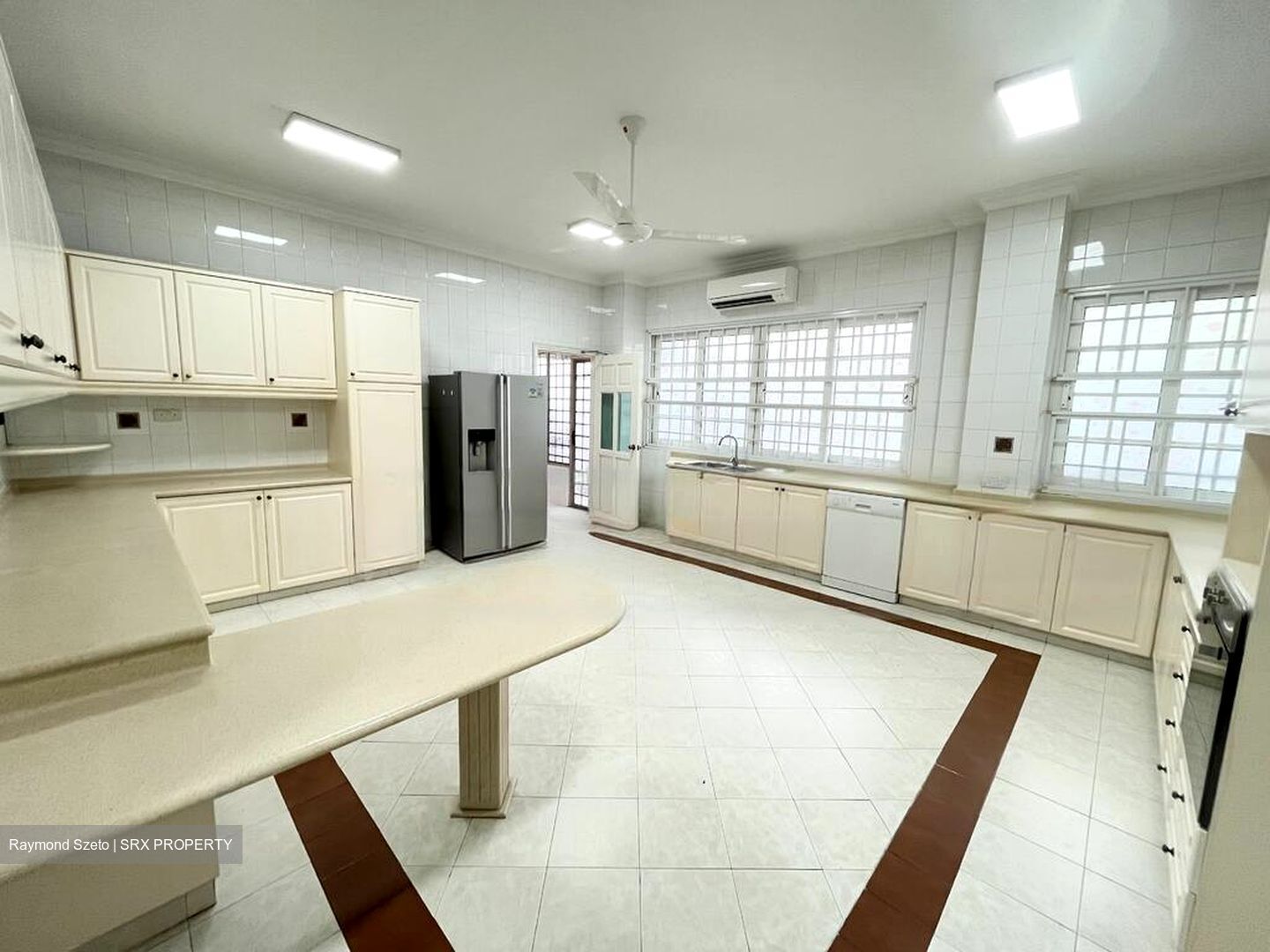 Swiss Club Road (D11), Detached #474788851